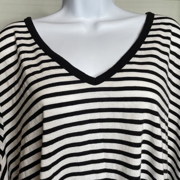 Torrid Women's Black White Striped Classic Fit T Shirt Size 5X Casual‎ Weekends - Picture 8 of 11